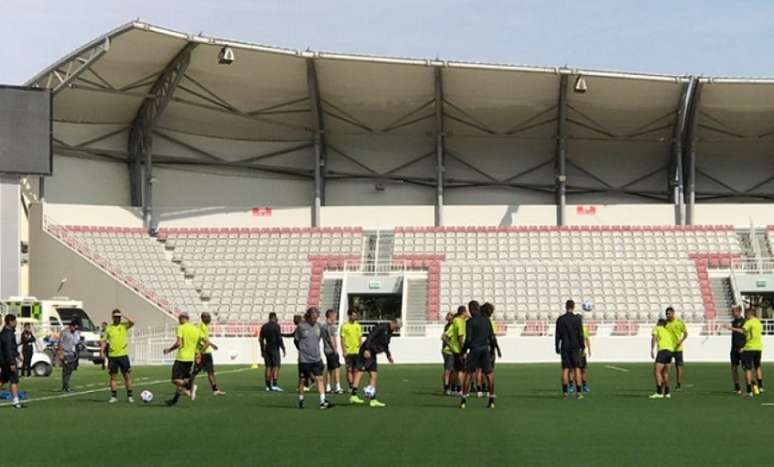 Flamengo treinou pela segunda vez em Doha, às 10h (horário local) (Foto: Lazlo Dalfovo)