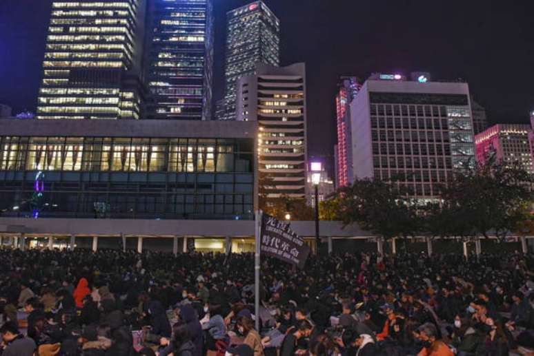 Temendo protestos, Hong Kong altera show de réveillon