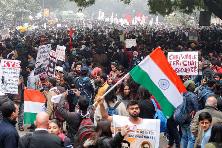 Manifestantes protestam contra nova lei de cidadania indiana em D&eacute;lhi
19/12/2019 REUTERS/Adnan Abidi