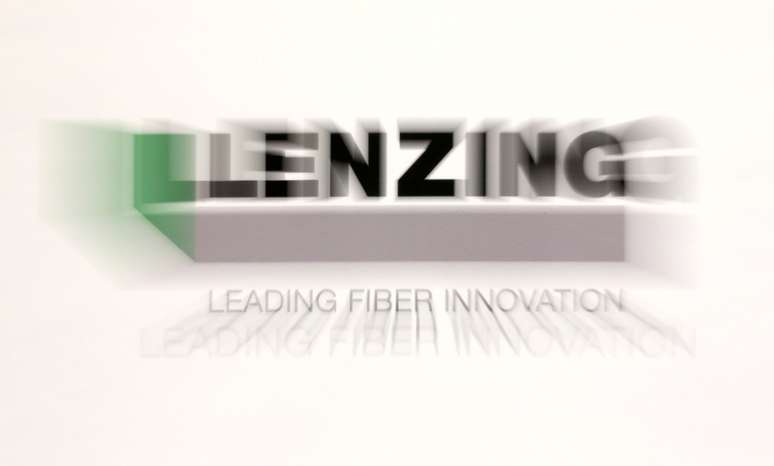 REUTERS/Leonhard Foeger