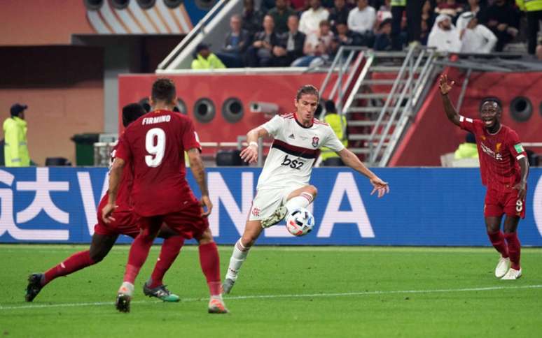 Filipe Luís teve uma atuação segura e não sofreu com Salah no mano a mano (Foto: Alexandre Vidal / Flamengo)