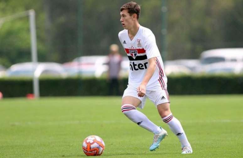 Patryck, campeão mundial sub-17, é um dos jovens tricolores que estreiam na Copa São Paulo (Foto: Divulgação)