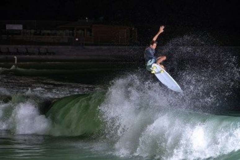 Estádio de surfe em Shizunami, no Japão, ficará pronto em 2020 (Foto: Reprodução)