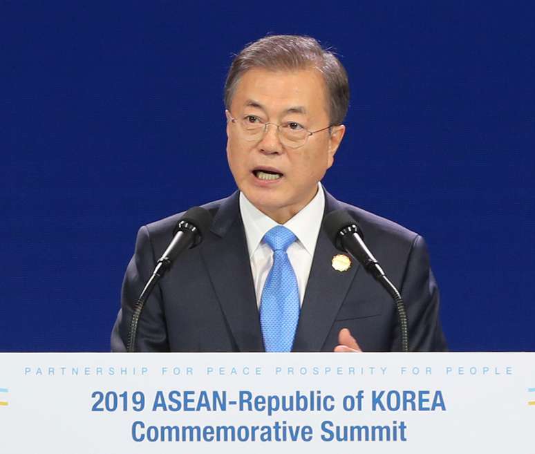 Presidente sul-coreano Moon Jae-in fala em evento em Busan, Coreia do Sul 25/11/2019  Yonhap via REUTERS   