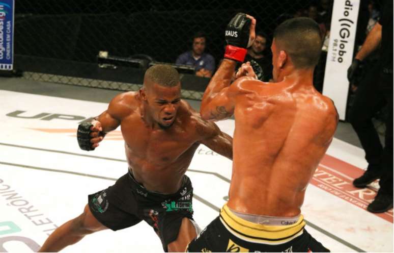 Wellington Neném venceu sua segunda luta no Shooto e agora sonha com cinturão (Foto: Marcell Fagundes)