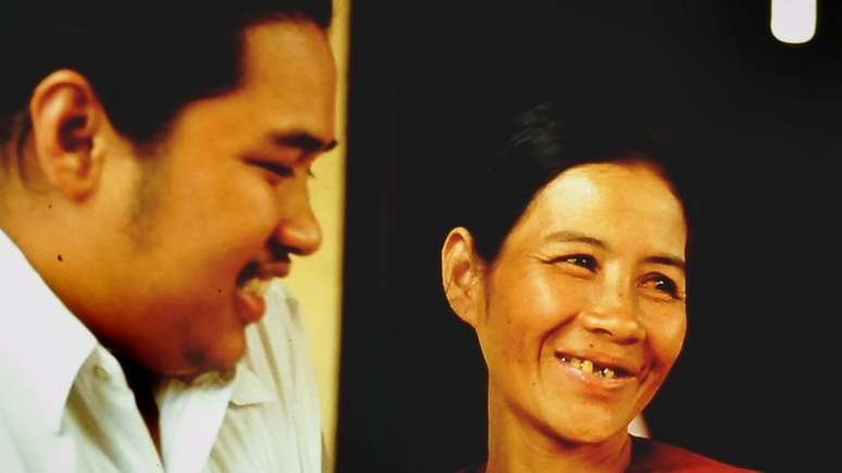 M&atilde;e e filho se reencontram