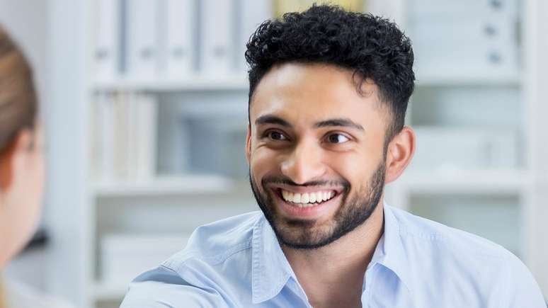 Sorrir &eacute; uma &oacute;tima maneira de deixar uma boa impress&atilde;o