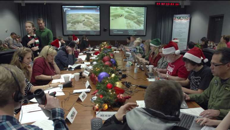 NORAD monitora Papai Noel  conforme ele começa sua jornada como mostrado nesta foto fornecida pelo Comando de Defesa Aeroespacial da América do Norte , em Colorado Springs, Colorado, 24/12/2014. REUTERS/NORAD/Handout 