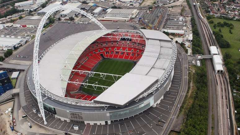 O moderno Est&aacute;dio de Wembley, que conhecemos hoje, foi inaugurado em 2007