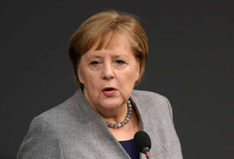  Merkel participa de sessão no Parlamento em Berlim 18/12/2019  REUTERS/Annegret Hilse