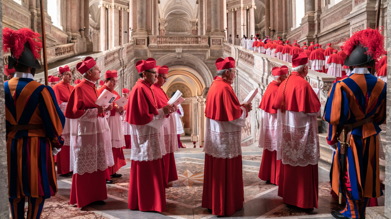 Filme retrata momento do conclave, quando cardeais escolhem o novo sucessor de São Pedro