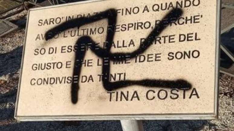 Suástica é pichada em túmulo de líder antifascista na Itália