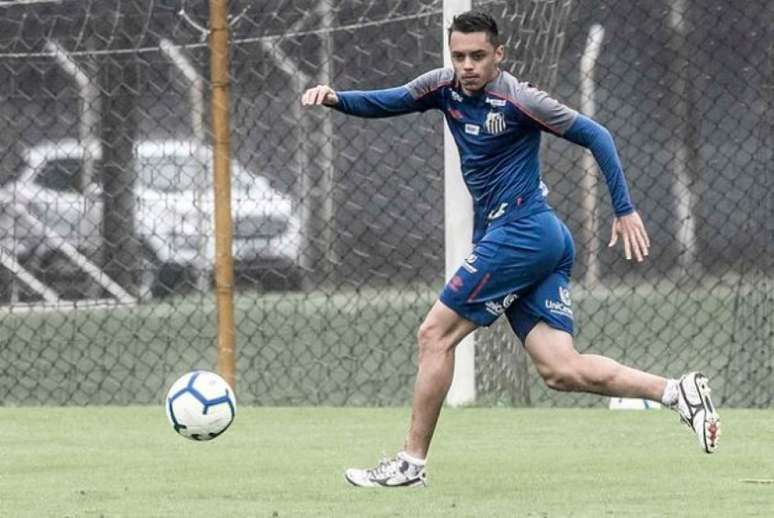 Santos tem entrave para liberar Matheus Ribeiro à Chape (Foto: Ivan Storti)