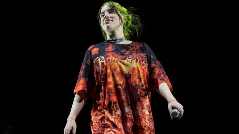 A cantora Billie Eilish, de 17 anos, foi nomeada a todas as principais categorias do Grammy do próximo ano