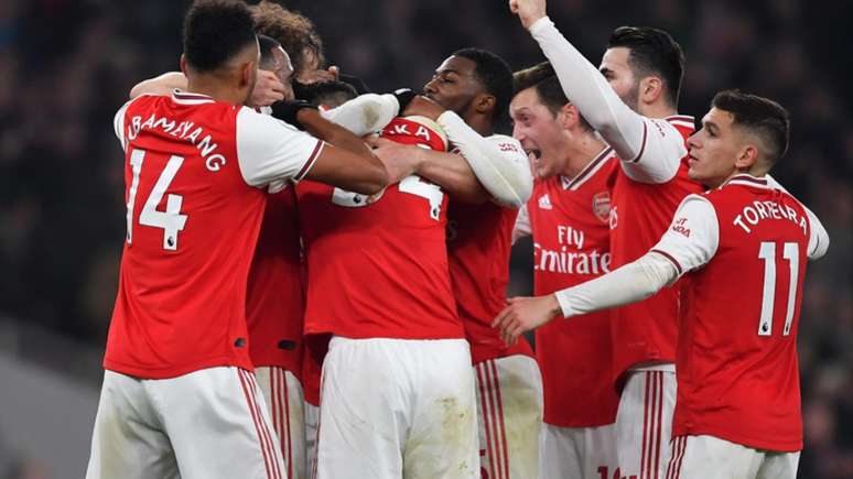 Arsenal celebra primeira vitória sob tutela de Mikel Arteta (Foto: BEN STANSALL / AFP)