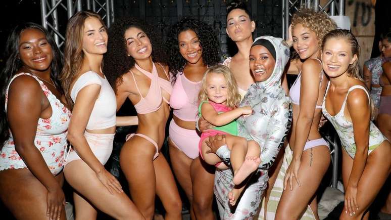 Ela se tornou a primeira modelo a usar um burkini para a revista Sports Illustrated