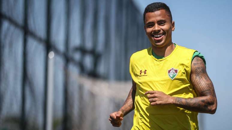 Allan pode permanecer no Fluminense para a próxima temporada (Foto: Lucas Merçon/FFC)