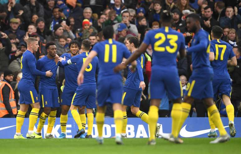 Chelsea fez dois gols no primeiro tempo e garantiu o triunfo em casa (Foto: Reprodução/Chelsea)