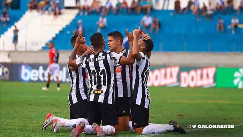 Atlético-MG goleia e se reabilita na Copinha