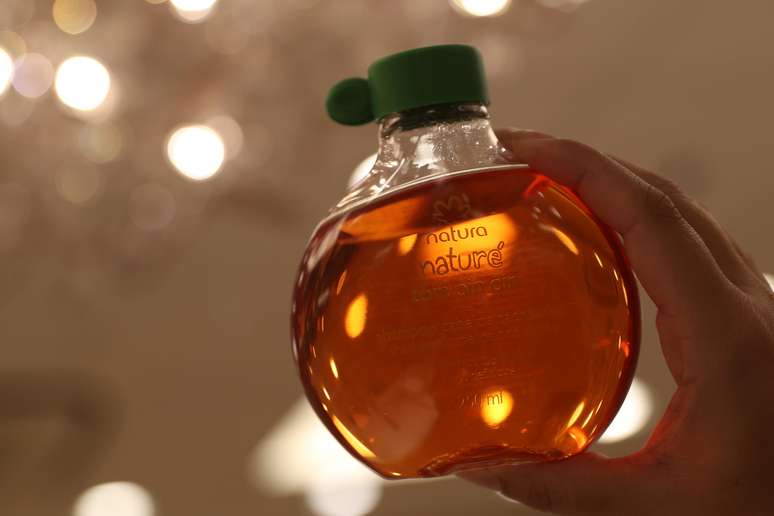 Produto da Natura num centro de distribui&ccedil;&atilde;o da companhia, em S&atilde;o Paulo. 19/12/2019. REUTERS/Amanda Perobelli 