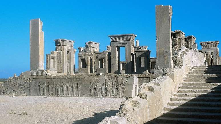 Todos as ruínas arquitetônicas de Persépolis são autênticas