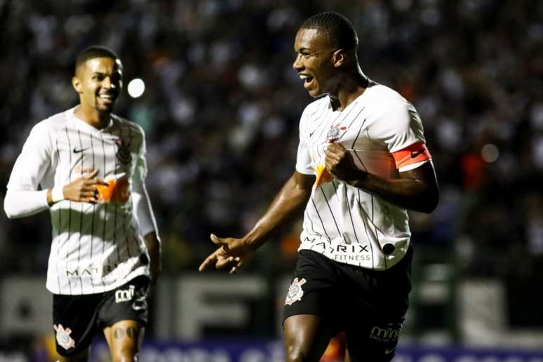 O Capitão Xavier comemora ao abrir o placar para o Timão (Foto: Rodrigo Gazzanel/Ag. Corinthians)