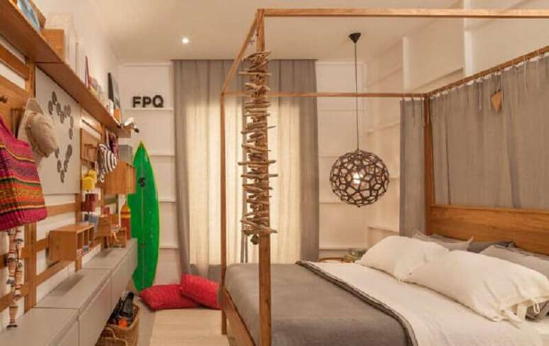 3. Móveis de madeira para decoração de quarto de praia – Foto: Quartos Etc