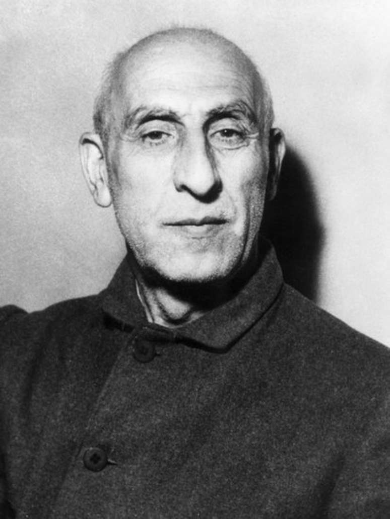 Mohammad Mosaddegh nacionalizou exploração do petróleo no Irã