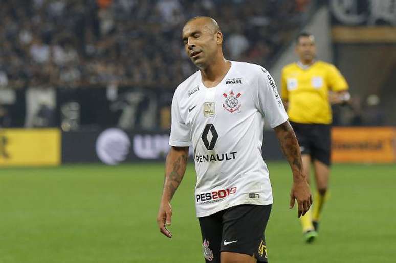 Emerson Sheik foi campeão da Libertadores e do Mundial pelo Corinthians, em 2012 (Foto: Daniel Vorley/AGIF)