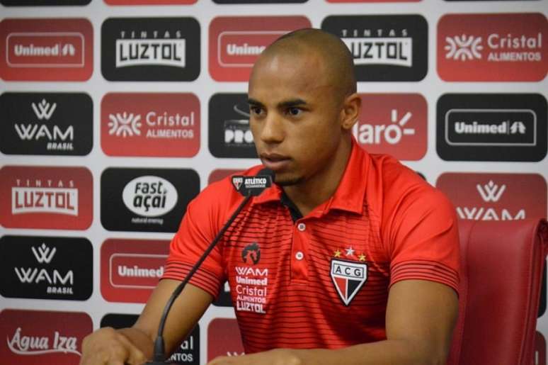 Reginaldo teve destaque na temporada 2019 e permanecerá no Atlético-GO em 2020 (Foto:Divulgação/Athletico-GO)