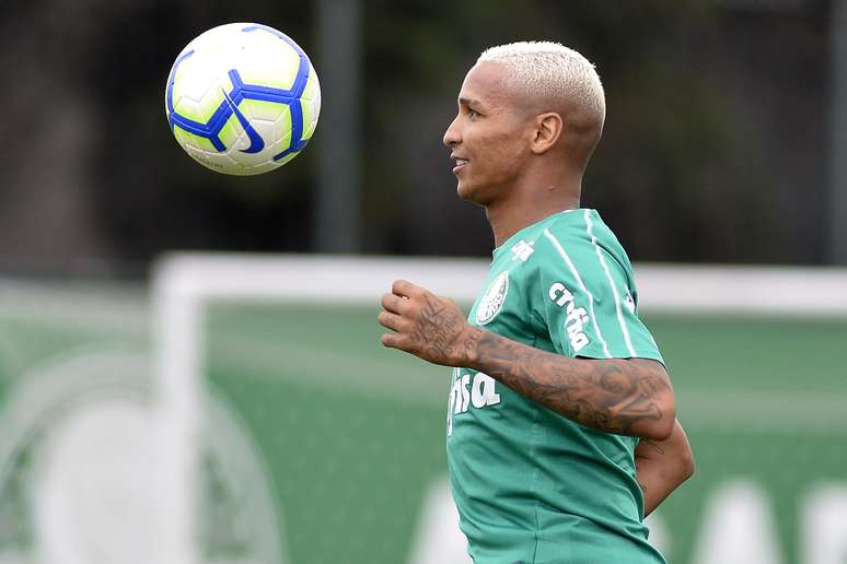 Deyverson durante treino do Palmeiras no CT Academia de Futebol. Foto: Bruno Ulivieri/AGIF   Foto: BRUNO ULIVIERI/AGIF/ESTADÃO CONTEÚDO