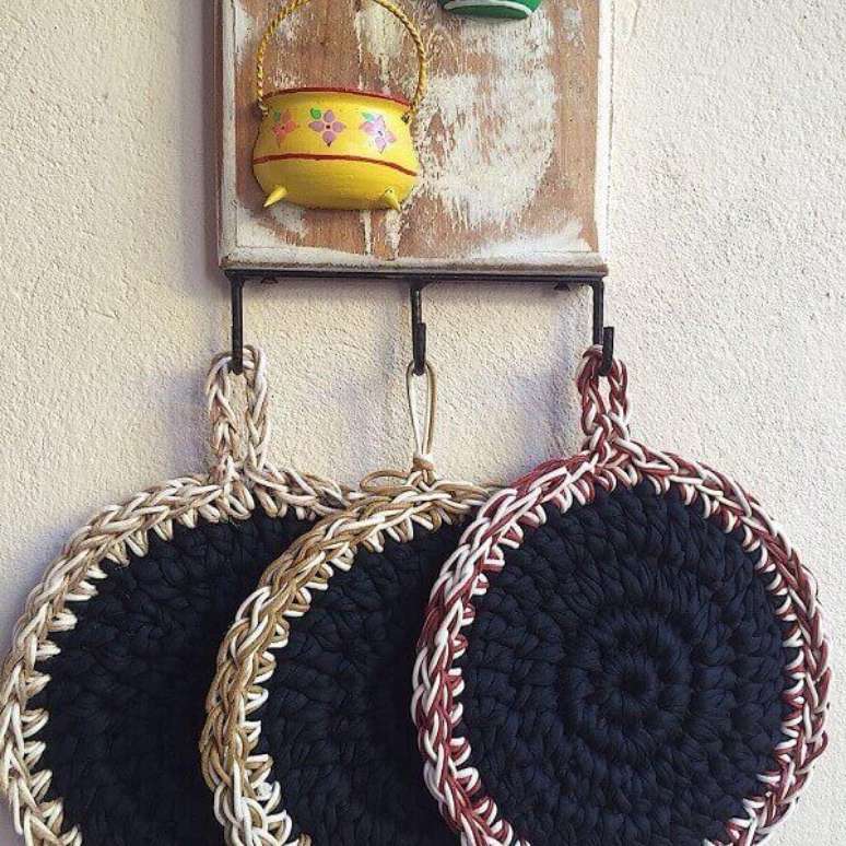41. Descansos de panela feitos de crochê. Fonte: Pinterest