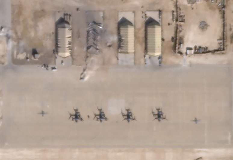 Imagem de satélite mostra danos em base área que abriga tropas dos EUA no Iraque
08/01/2020
Planet/Divulgação via REUTERS