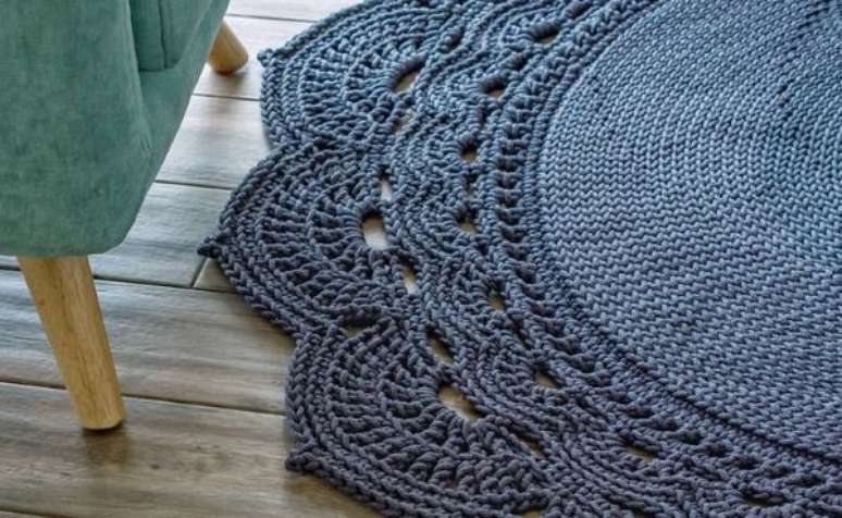75. Bico de crochê para tapete – Via: Crochê da Van