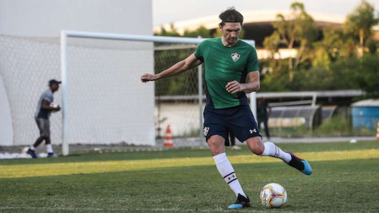 Matheus Ferraz se recuperou de lesão (Foto: LUCAS MERÇON / FLUMINENSE F.C)
