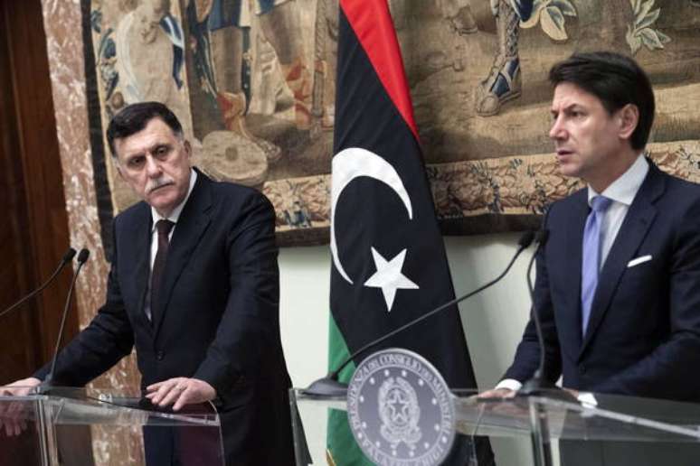 Giuseppe Conte recebe Fayez al-Sarraj em Roma