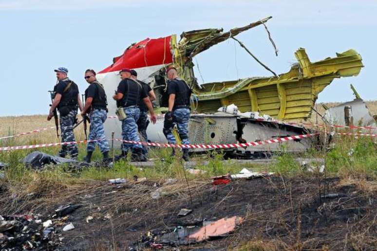 Destroços de avião da Malaysia Airlines no leste da Ucrânia, em julho de 2014