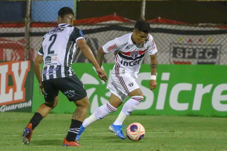 São Paulo empata e avança na Copinha.