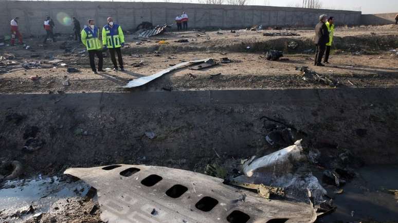 Avião ucraniano caiu logo após a decolagem