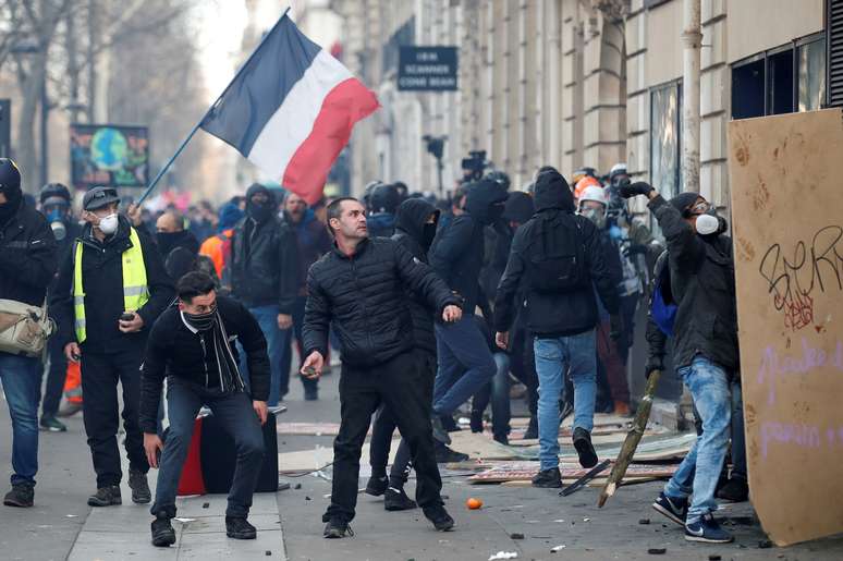 Protesto em Paris contra a reforma da Previdência
11/01/2020
REUTERS/Gonzalo Fuentes