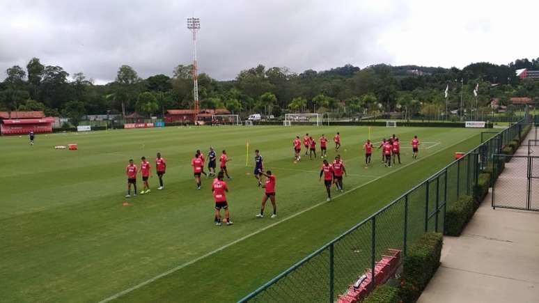 São Paulo treinou mais uma vez no CT de Cotia, onde está concentrado (Foto: Alexandre Guariglia/Lancepress)