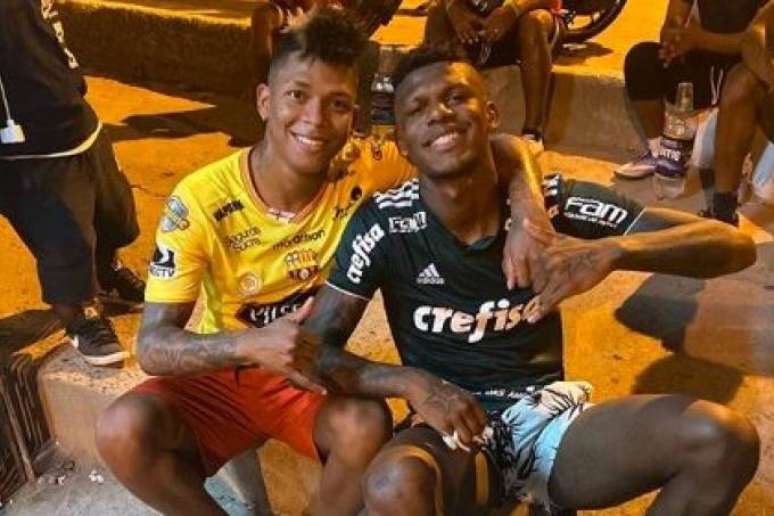 Arboleda vestiu a camisa do Palmeiras durante suas férias no Equador (Foto: Reprodução/Instagram)
