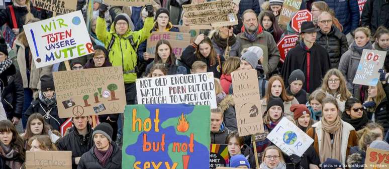 Protesto em Hamburgo em defesa da proteção climática