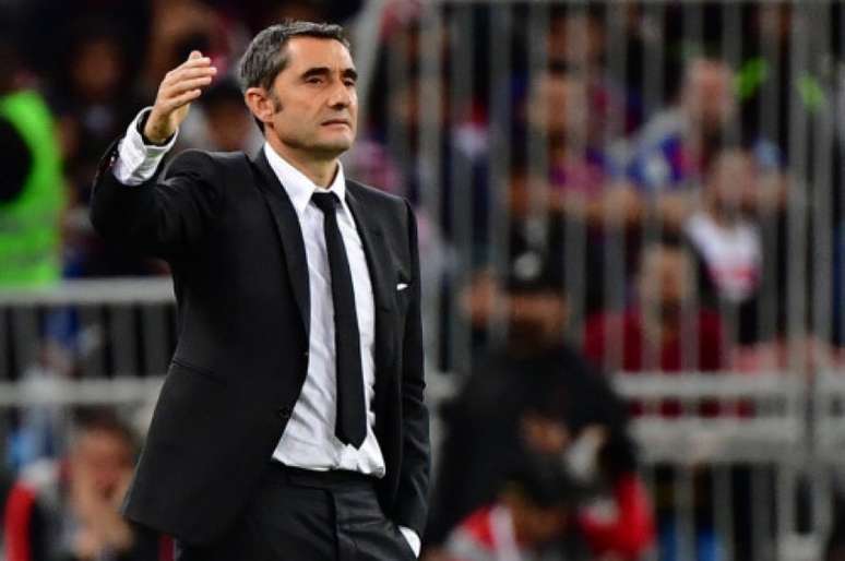 Ernesto Valverde não aguentou a pressão e foi demitido na noite desta terça-feira (AFP)