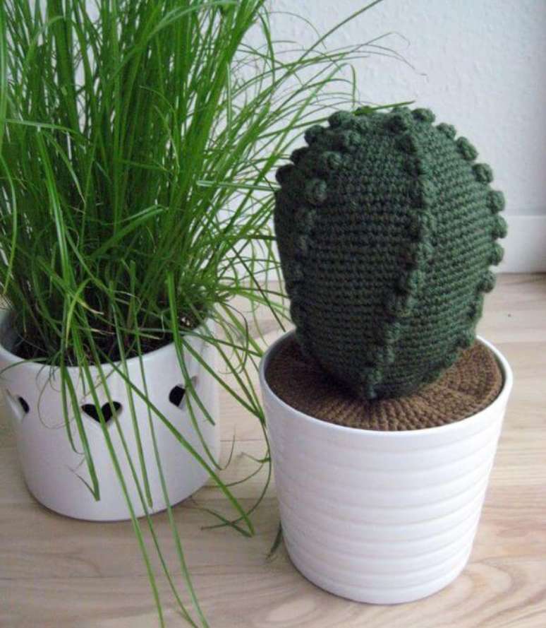 5. Peso de porta de crochê com cactos e plantas – Via: Pinterest