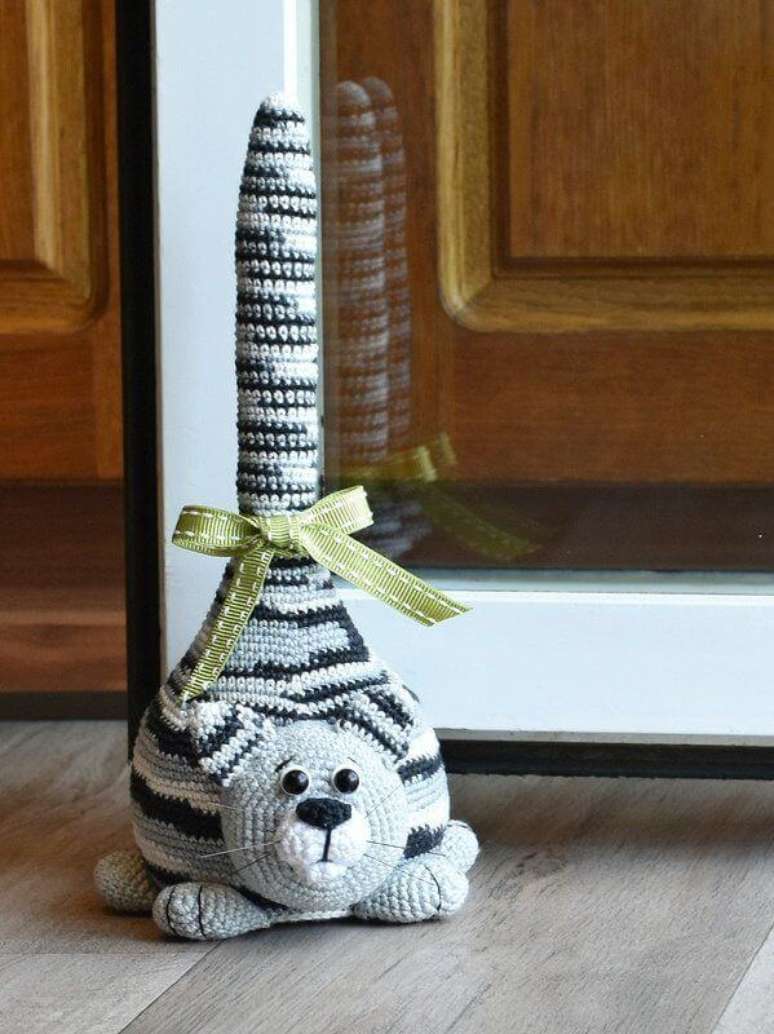 19. Peso de porta de croch&ecirc; de gato &ndash; Foto: Pinterest