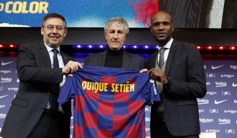 Quique Setién foi apresentado oficialmente como treinador do Barcelona (Foto: Divulgação/FCB)