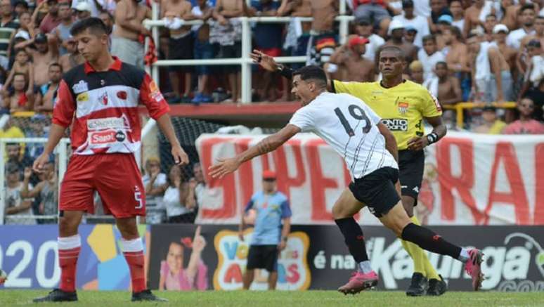 Athletico vence Taboão da Serra na Copinha