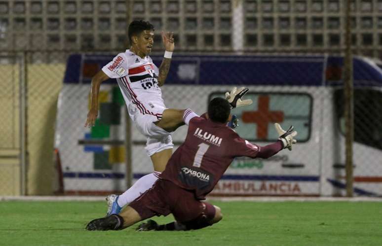 São Paulo venceu o Santa Cruz e vai disputar as oitavas de final da Copinha (Foto: Rubens Chiri/saopaulofc.net)