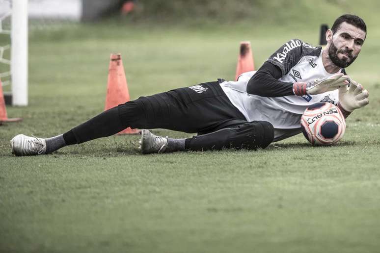 Vanderlei foi liberado para assinar com o Grêmio (Ivan Storti/Santos)